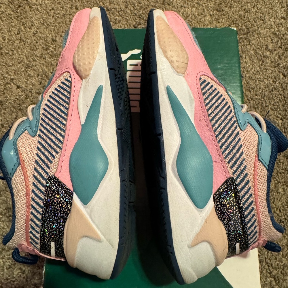 Girls Puma - Picture 5 of 6